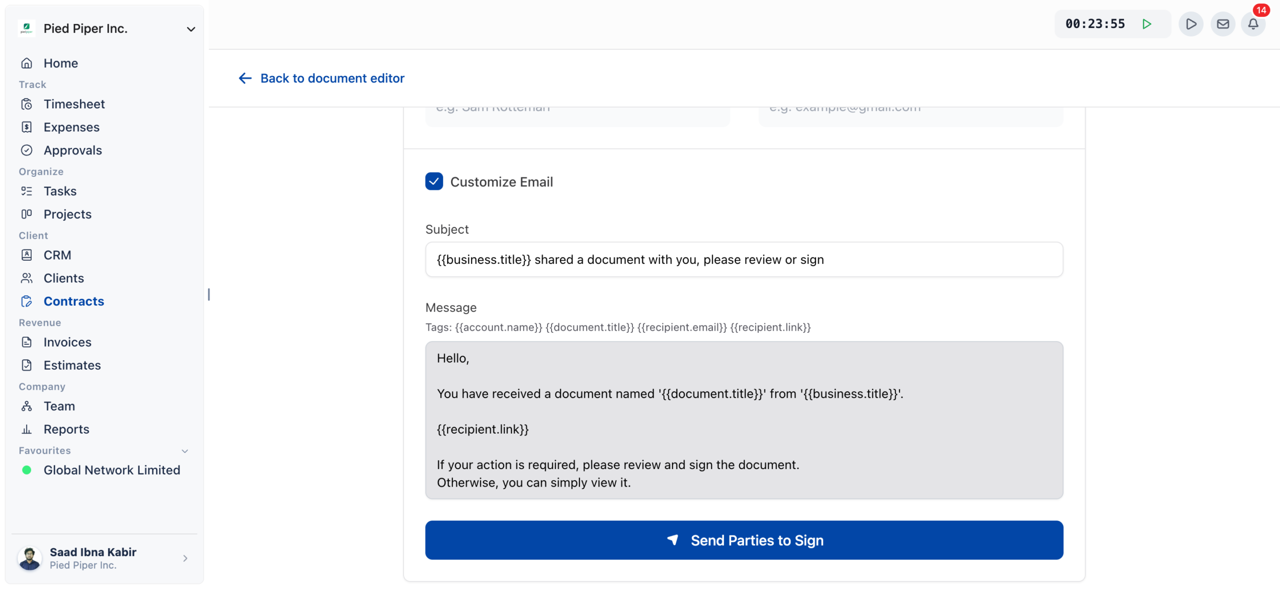 Customize Email box checked, showing the subject line and a message body containing the {{recipient.link}} tag